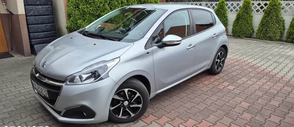 miłakowo Peugeot 208 cena 31500 przebieg: 39500, rok produkcji 2015 z Miłakowo